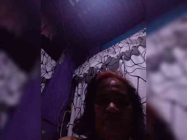 VelvetRose1 webcam