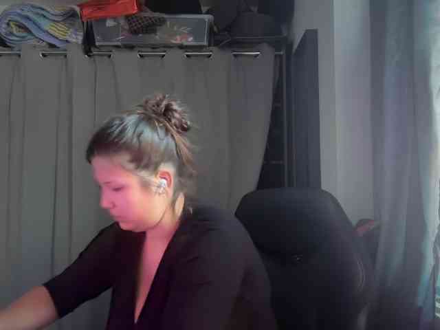 Minettesexy24 webcam