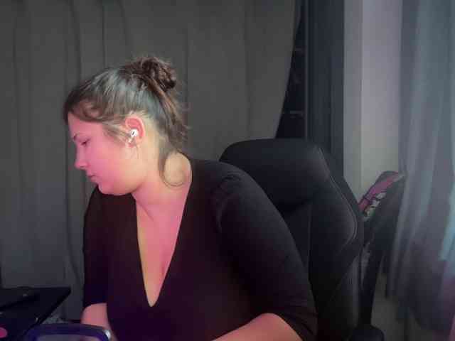 Minettesexy24 webcam