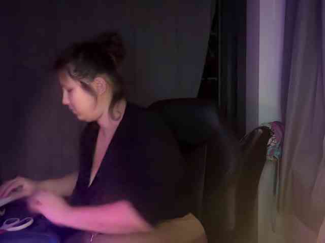 Minettesexy24 webcam