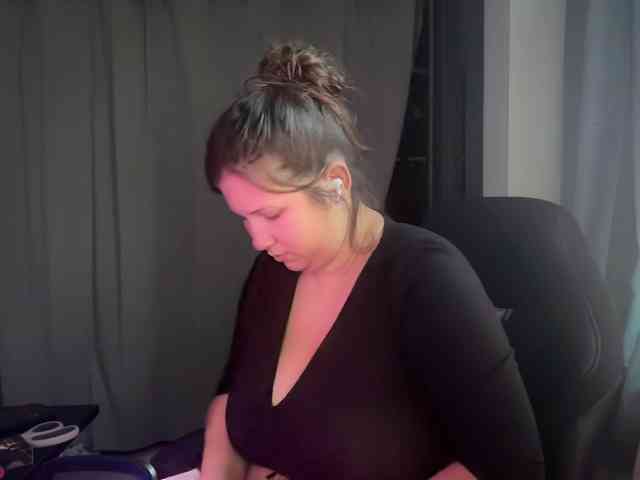 Minettesexy24 webcam