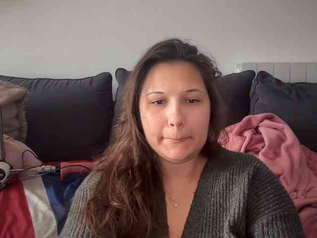 Minettesexy24 webcam