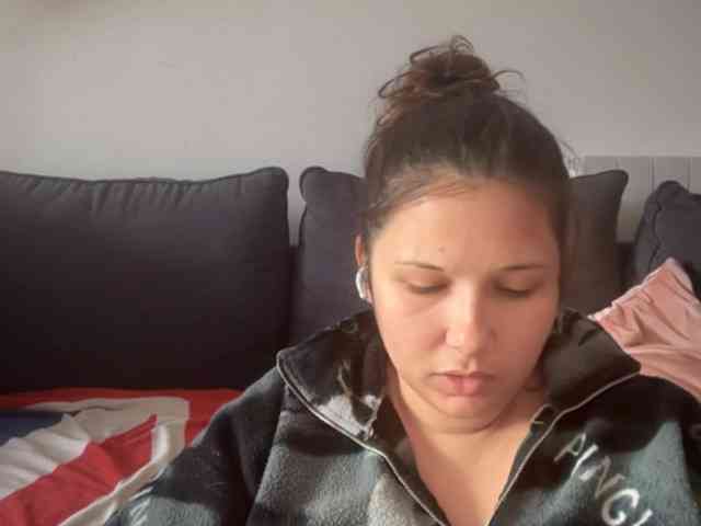 Minettesexy24 webcam