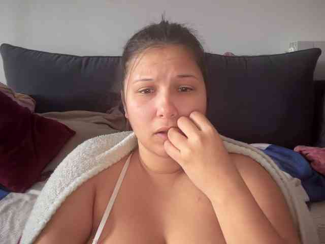 Minettesexy24 webcam