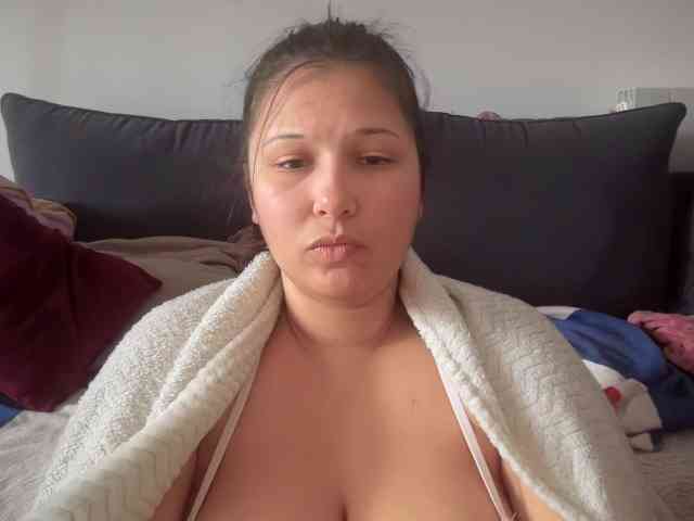 Minettesexy24 webcam