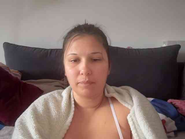 Minettesexy24 webcam