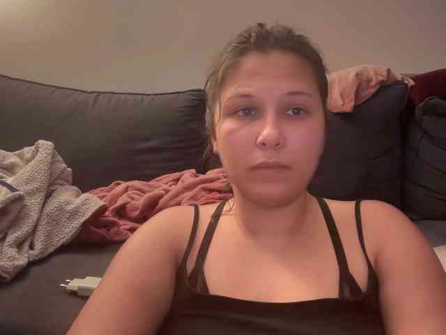 Minettesexy24 webcam