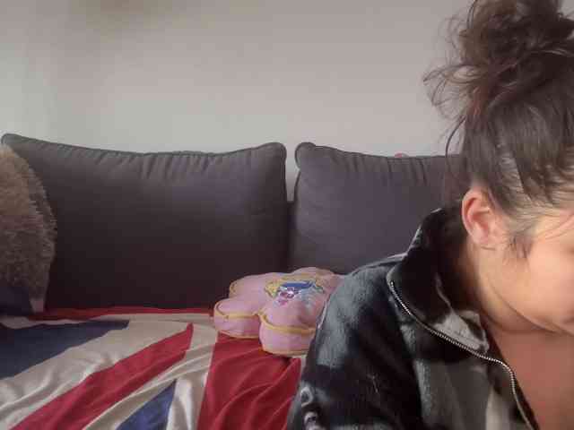 Minettesexy24 webcam