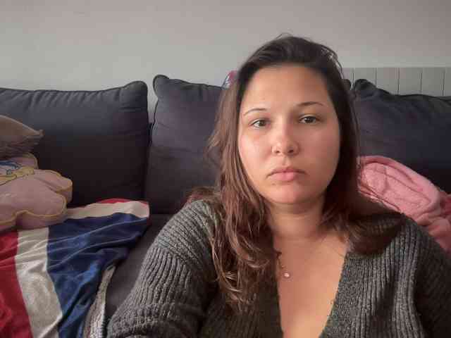 Minettesexy24 webcam