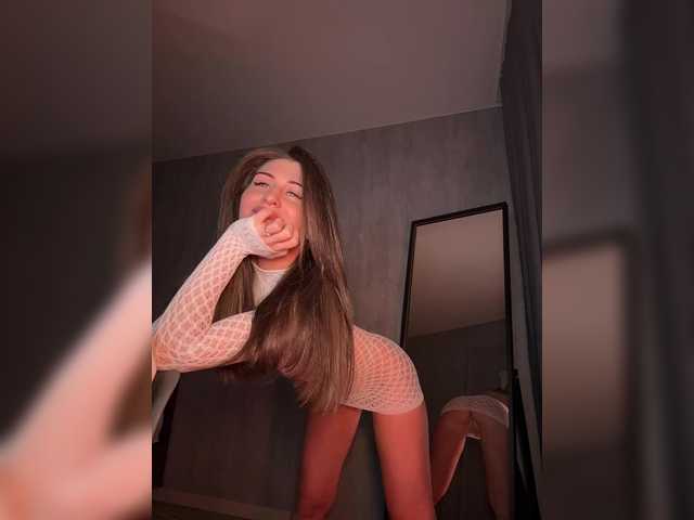 Gratis Live Sexcam mit Horosha Horosha