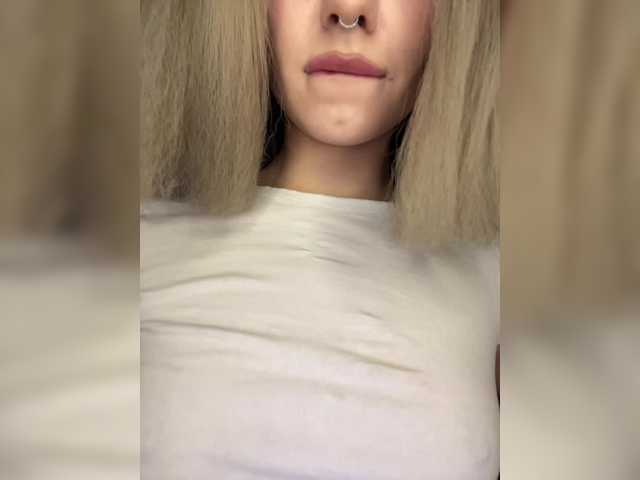 Entra en el chat con el modelo AnnaSissi AnnaSissi