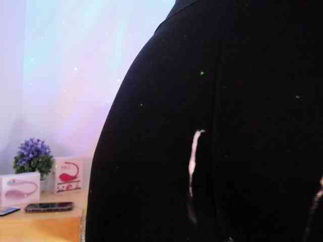 Nicole_Voshkie webcam