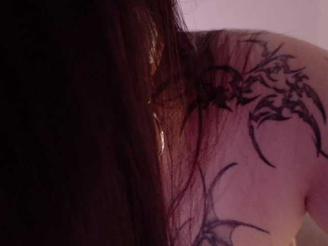 Vai a chattare su Yuriko-May Yuriko-May