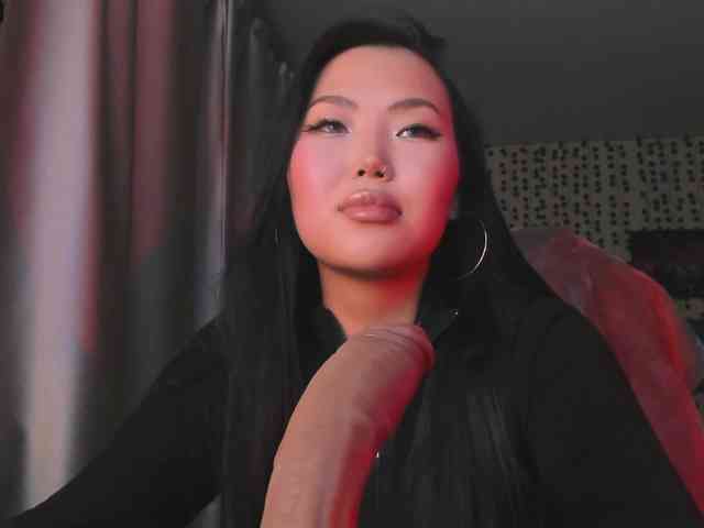 yvetteop webcam