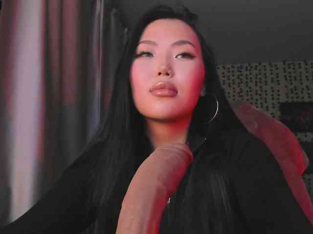 yvetteop webcam