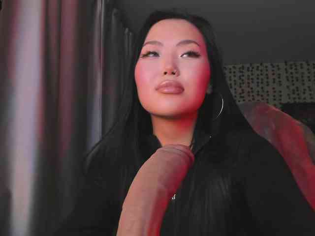 yvetteop webcam