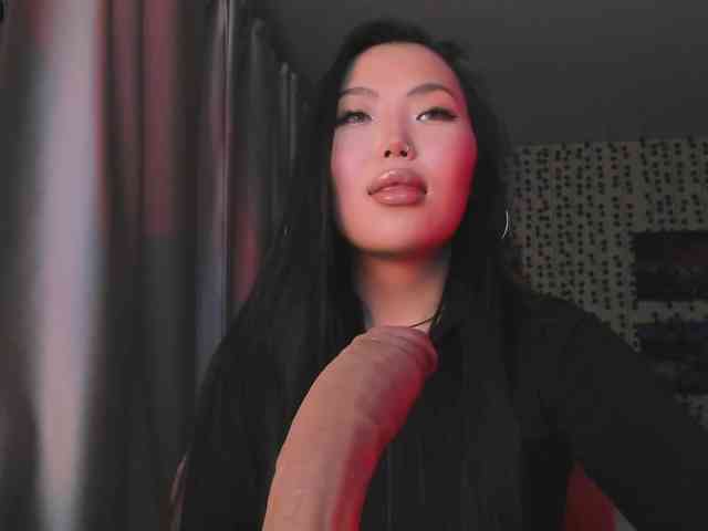 yvetteop webcam