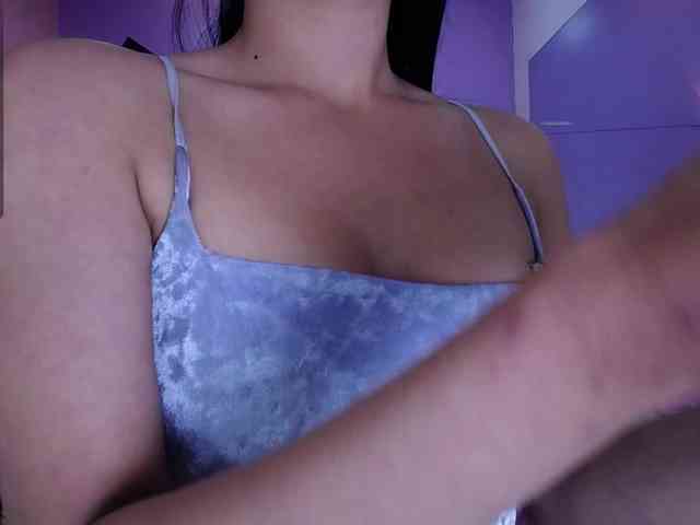 MissDamn webcam