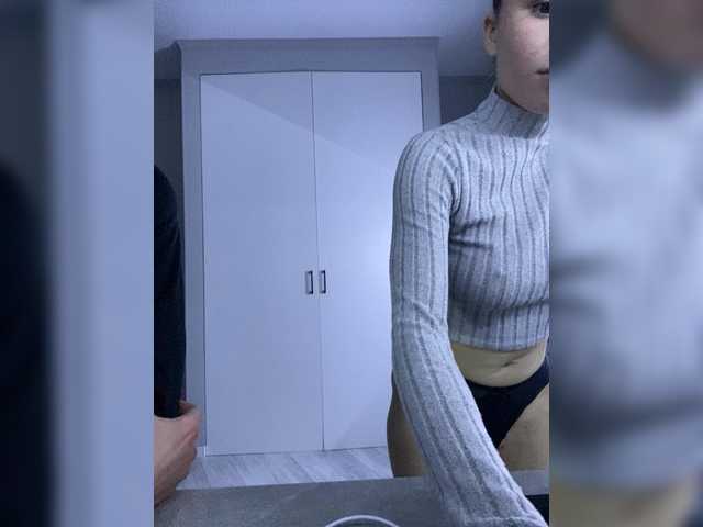 Accedi alla chat con il nickname Room_of_love Room_of_love