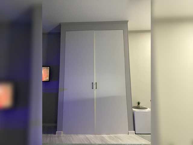 go to chat with Room_of_love