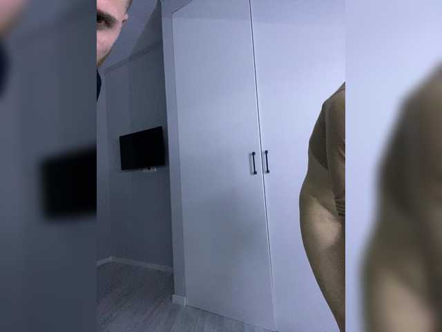 Accedi alla chat con il nickname Room_of_love Room_of_love