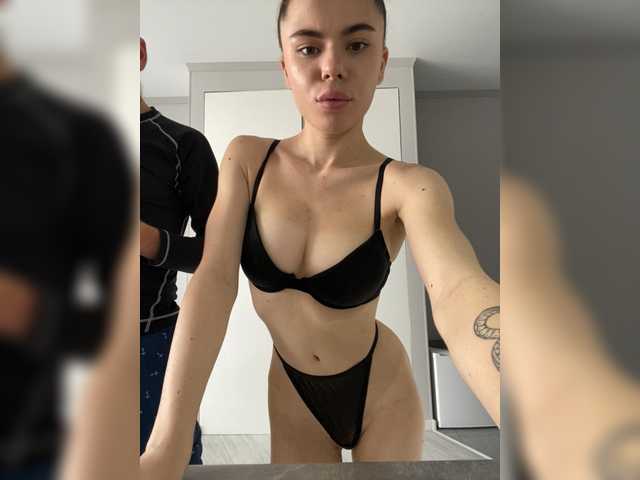 Accedi alla chat con il nickname Room_of_love Room_of_love