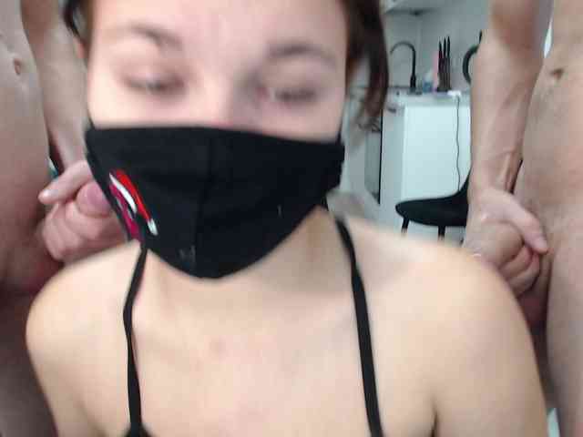 HeavenlyJune22 webcam