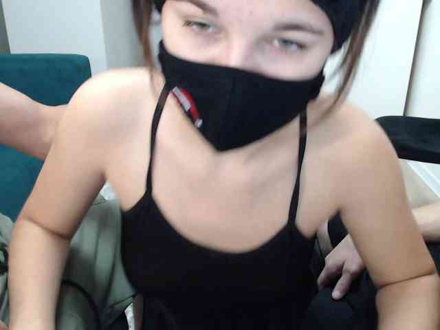 HeavenlyJune22 webcam