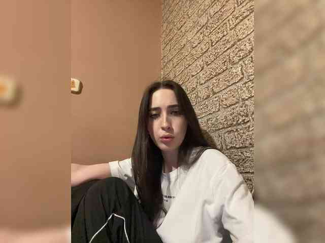 Hikikomori27 webcam