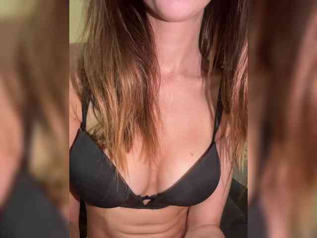 OneMoreTwiksSex webcam