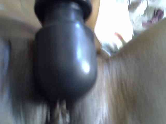 Sexxyezzy webcam