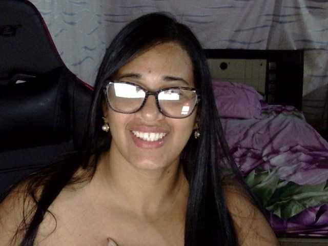 Letty33 webcam