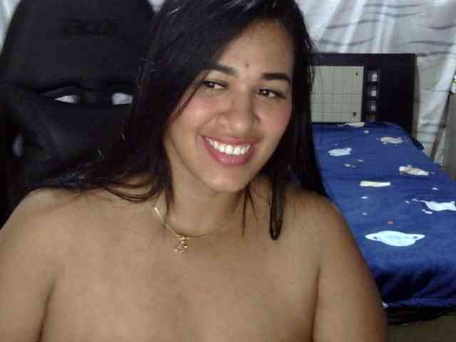 Letty33 webcam