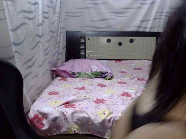 Letty33 webcam