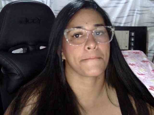 Letty33 webcam