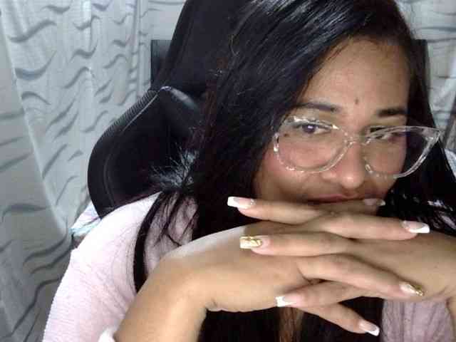 Letty33 webcam