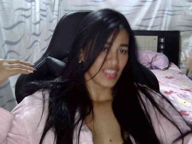 Letty33 webcam