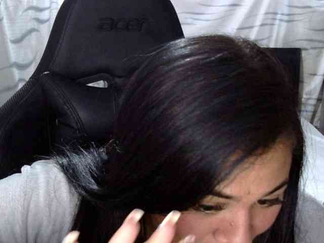 Letty33 webcam