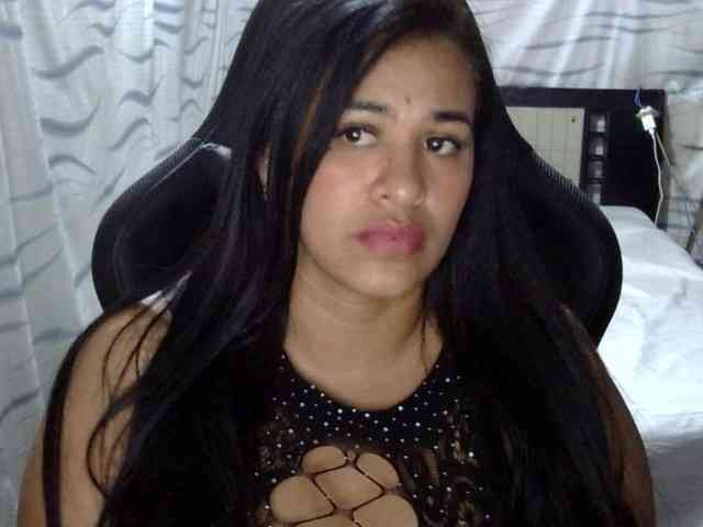 Letty33 webcam