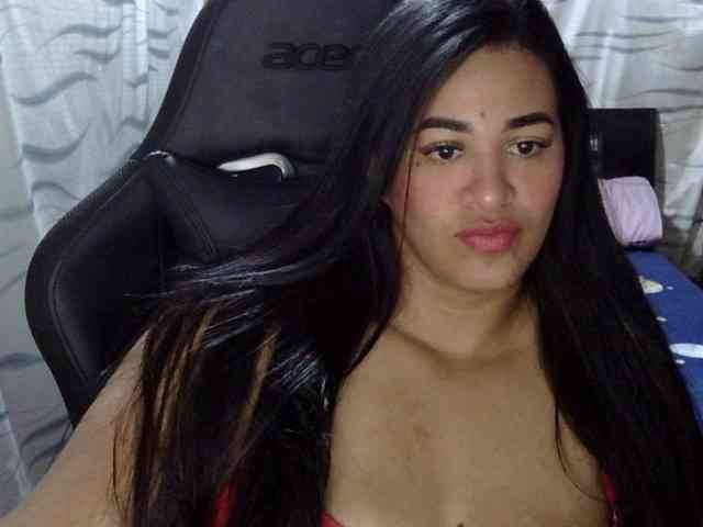 Letty33 webcam