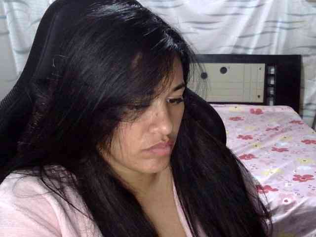 Letty33 webcam