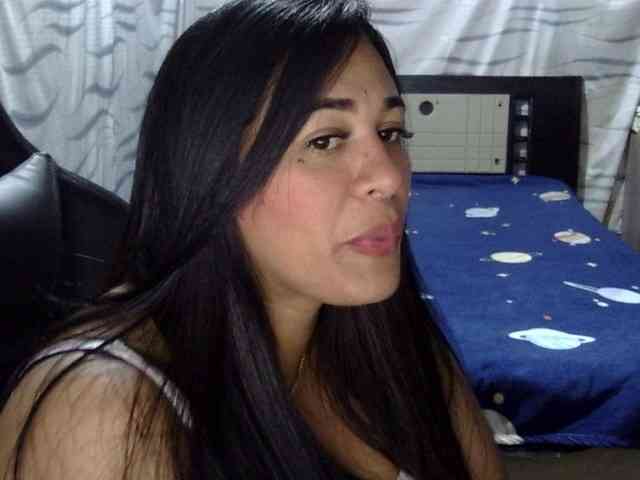Letty33 webcam