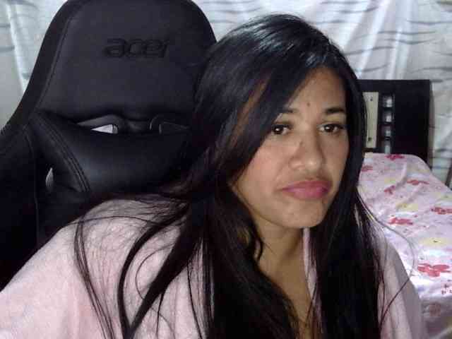 Letty33 webcam