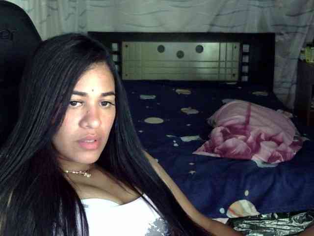 Letty33 webcam