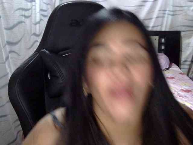 Letty33 webcam