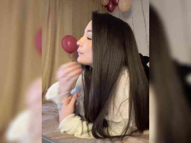 BettyBoom13 webcam