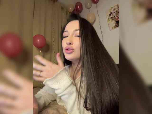 BettyBoom13 webcam