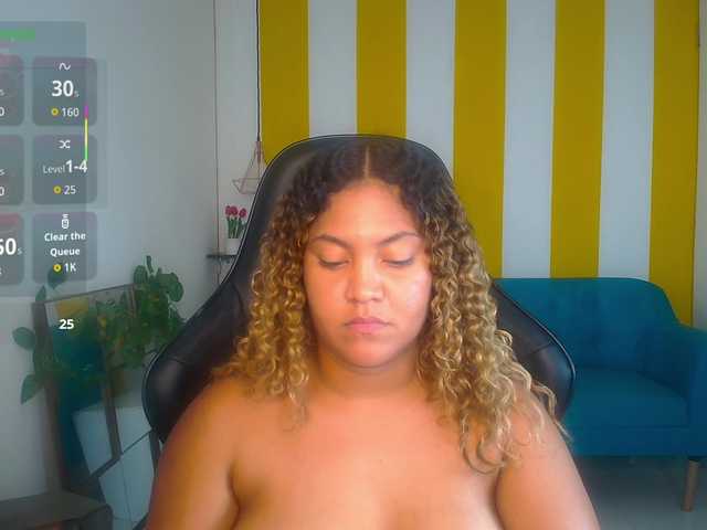 cristalwar Live Cam on BongaCams