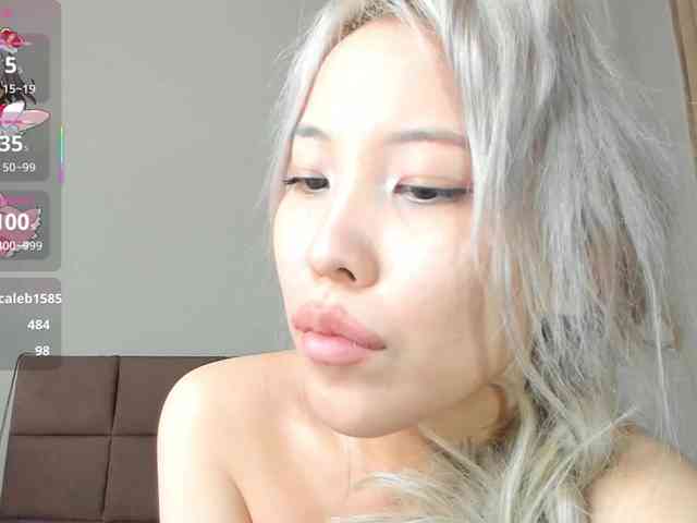 AnzuKim webcam