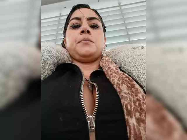 AlexaBrown12 webcam